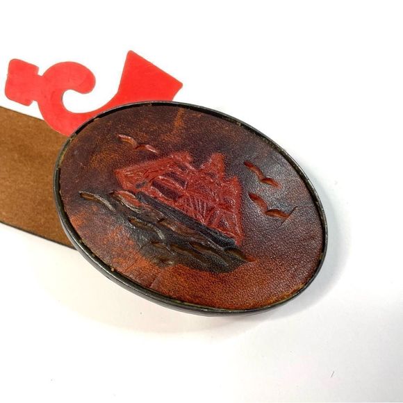 Levi’s Hand Tooled Hand Painted Leather Belt - Picture 5 of 12